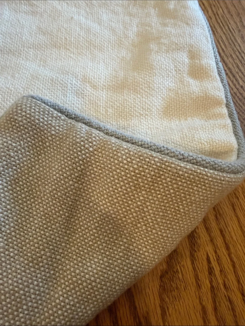 Pottery Barn Everyday Linen Pillow Cover EUC 20x20”